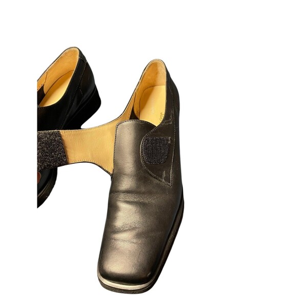 Salvatore Ferragamo Boutique Women's Black Leather‎ Loafer Size 6.5 2A Hook Loop - Picture 12 of 16